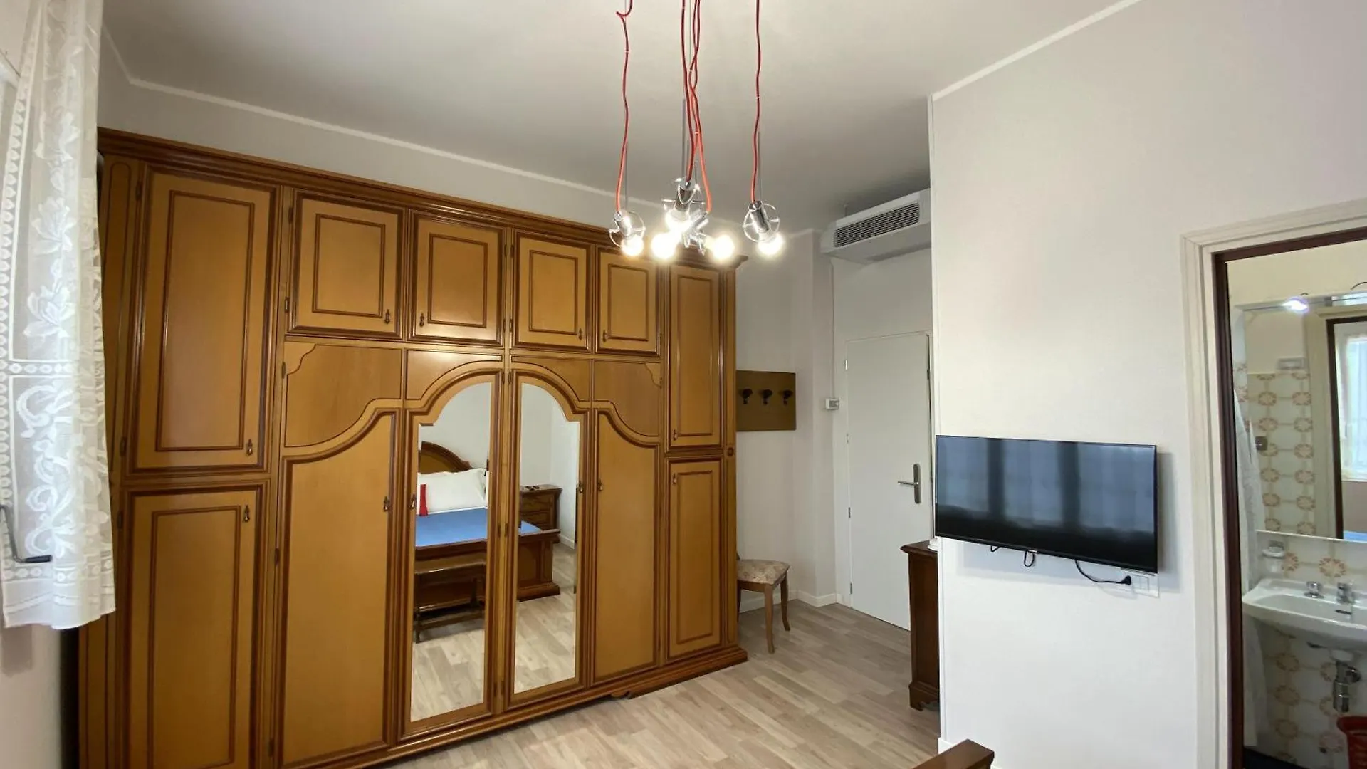 Albergo Lodrino Villa  Italia
