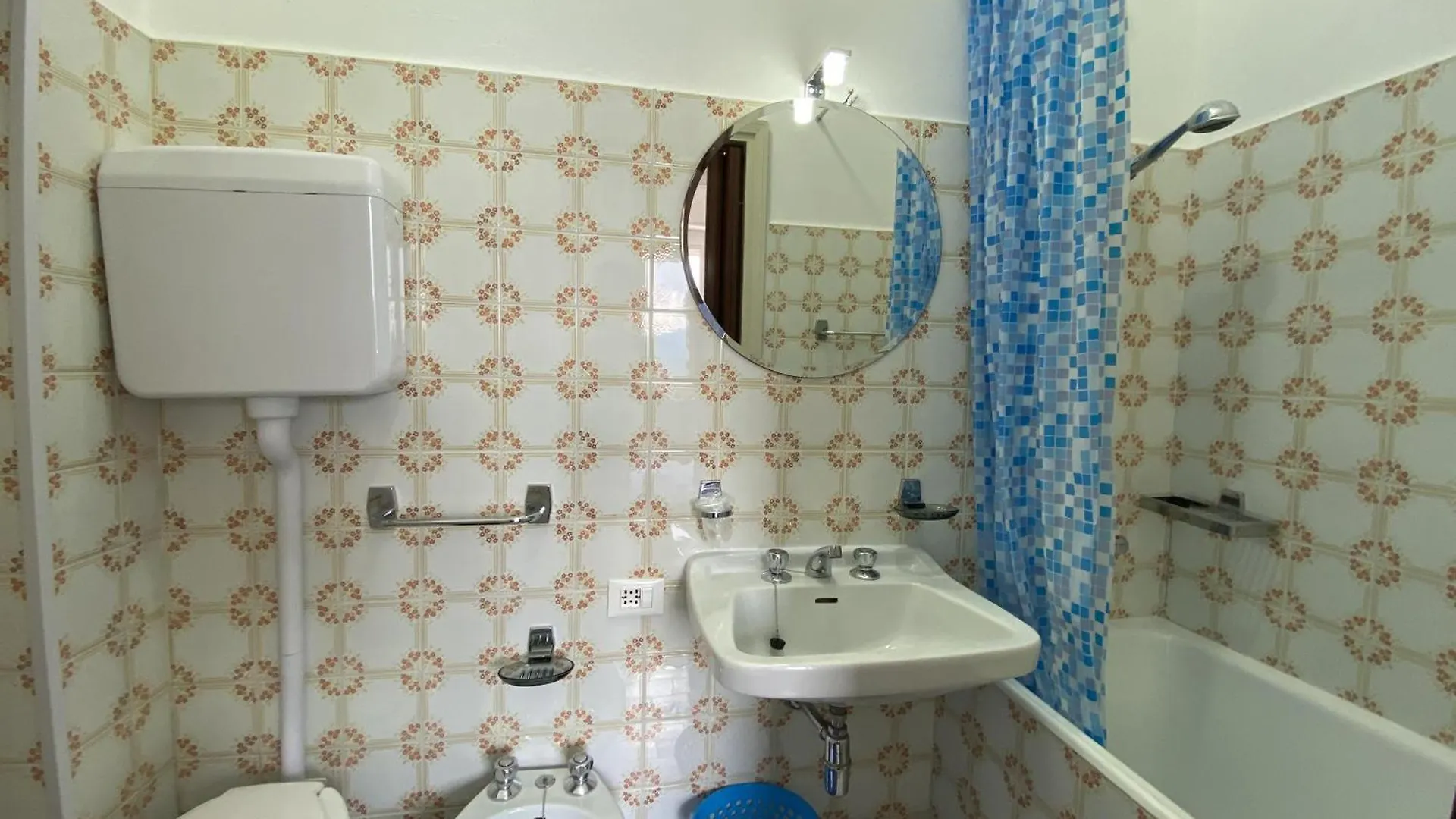 ** Hotel Albergo Lodrino Villa  Italia